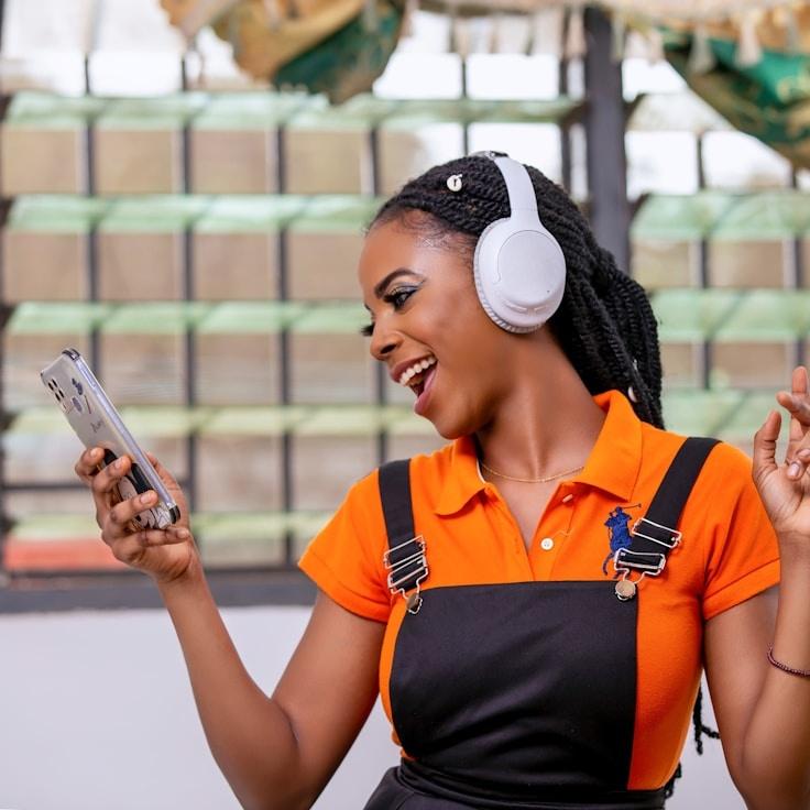 Kaveri Mehta, Lead Design Curator at SilverNestChest, reviewing corporate floral arrangements